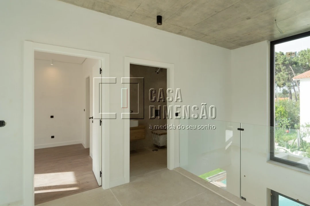 Moradia T4 para Venda em Charneca de Caparica e Sobreda Foto 25