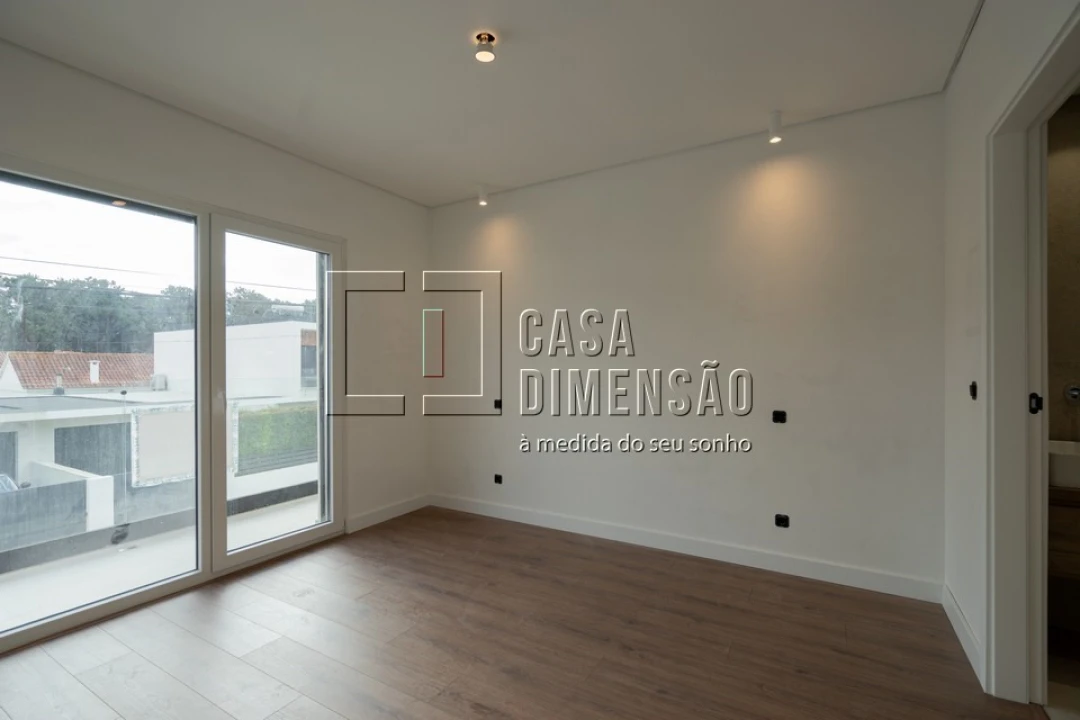 Moradia T4 para Venda em Charneca de Caparica e Sobreda Foto 29