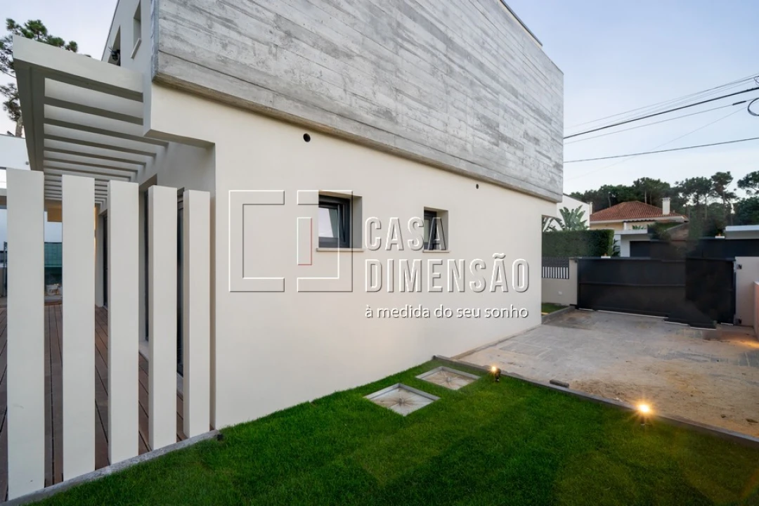 Moradia T4 para Venda em Charneca de Caparica e Sobreda Foto 49