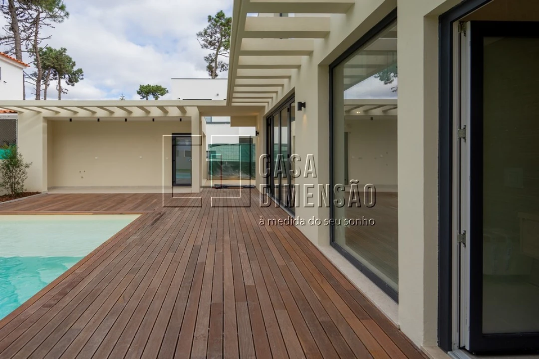 Moradia T4 para Venda em Charneca de Caparica e Sobreda Foto 71