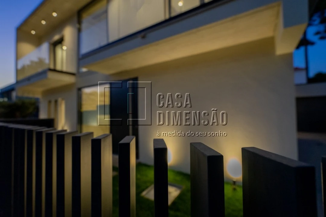 Moradia T4 para Venda em Charneca de Caparica e Sobreda Foto 76