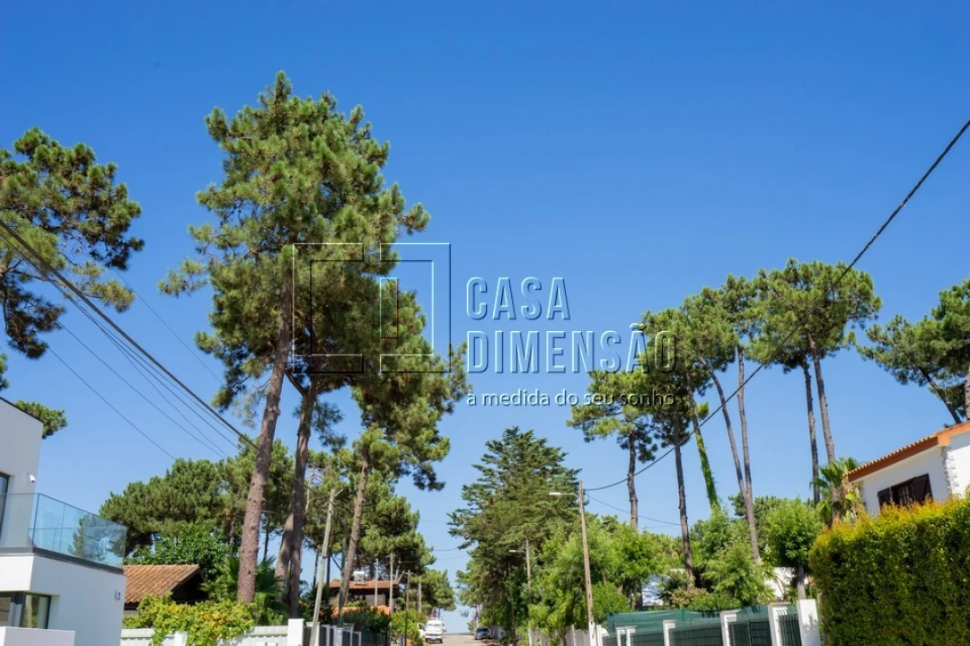 Moradia T4 para Venda em Charneca de Caparica e Sobreda Foto 94