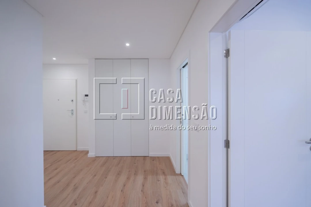 Apartamento T2 para Venda em Carnaxide e Queijas Foto 3