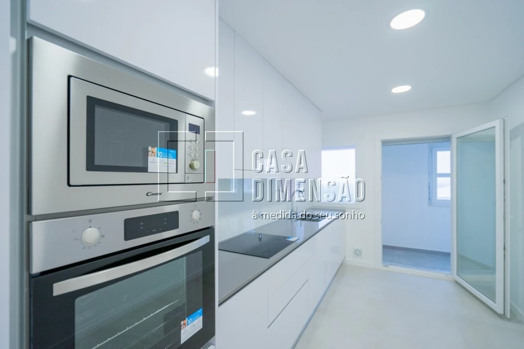 Apartamento T2 para Venda em Carnaxide e Queijas Foto 11