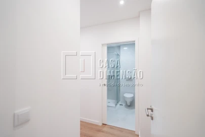 Apartamento T2 para Venda em Carnaxide e Queijas