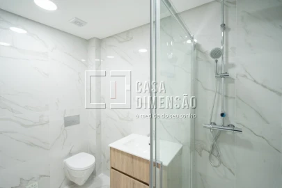 Apartamento T2 para Venda em Carnaxide e Queijas