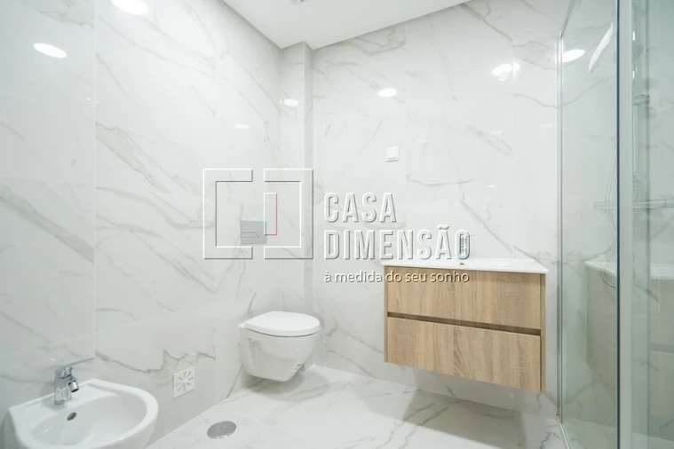 Apartamento T2 para Venda em Carnaxide e Queijas Foto 29