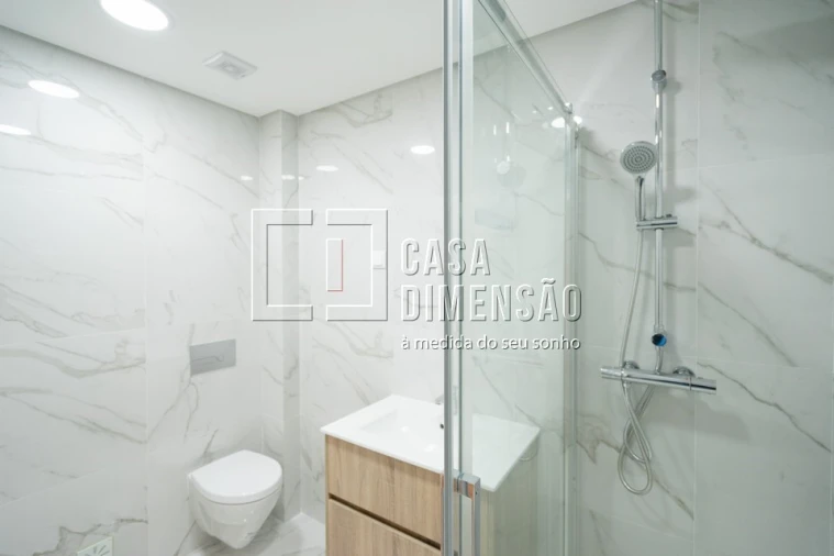 Apartamento T2 para Venda em Carnaxide e Queijas Foto 30