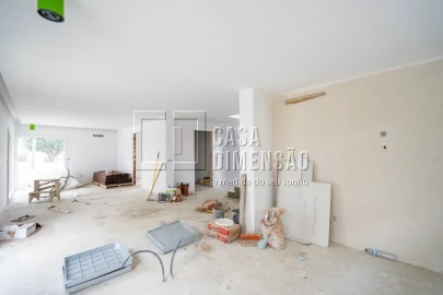 Moradia T3 para Venda em Corroios