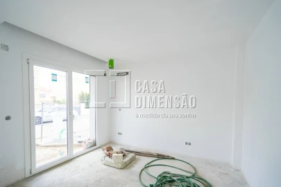 Moradia T3 para Venda em Corroios