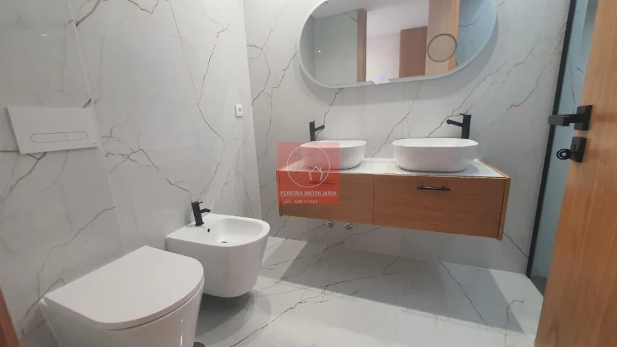 Moradia T2 para Venda em Aver-O-Mar, Amorim e Terroso Foto 3