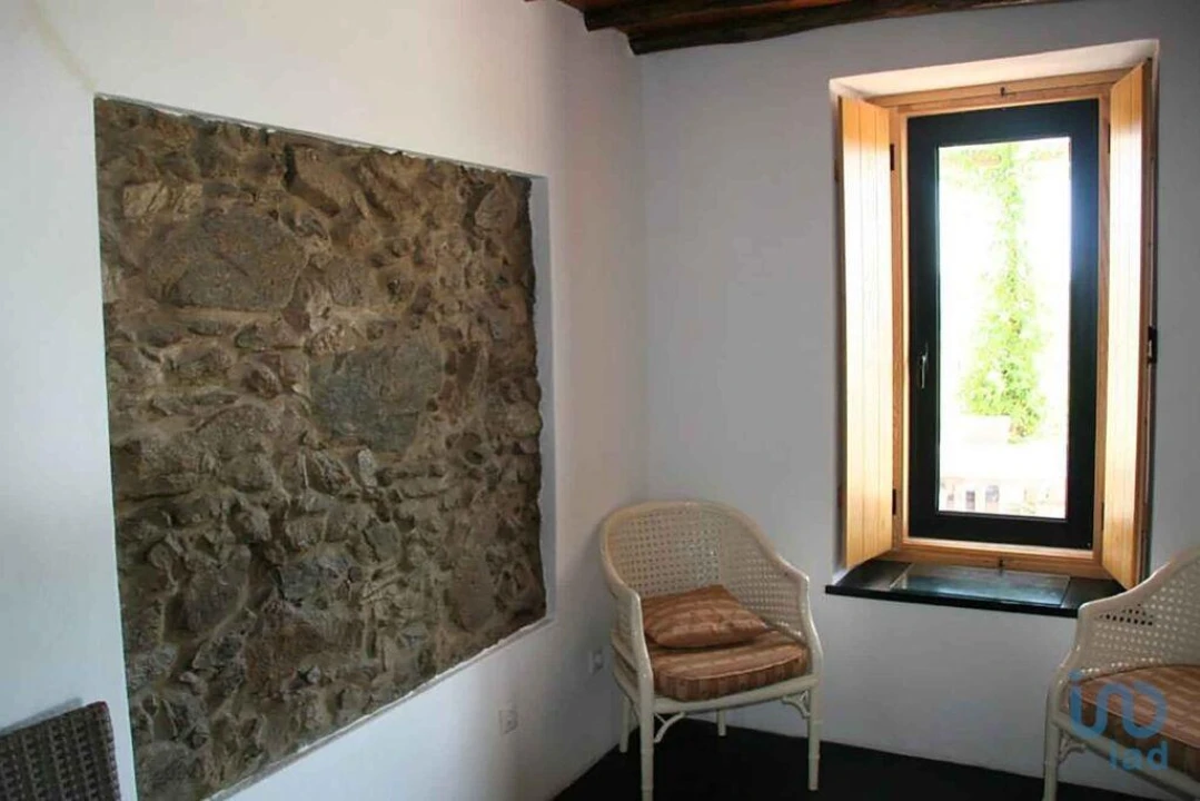 Moradia T5 para Venda em Sé e São Lourenço Foto 3