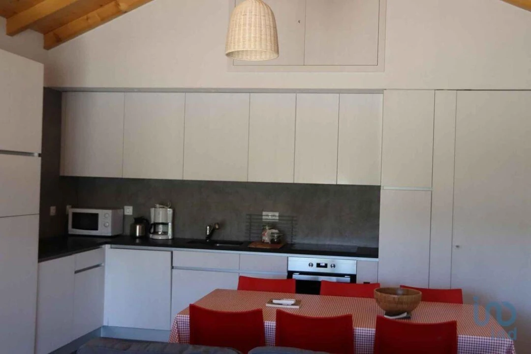 Moradia T5 para Venda em Sé e São Lourenço Foto 15