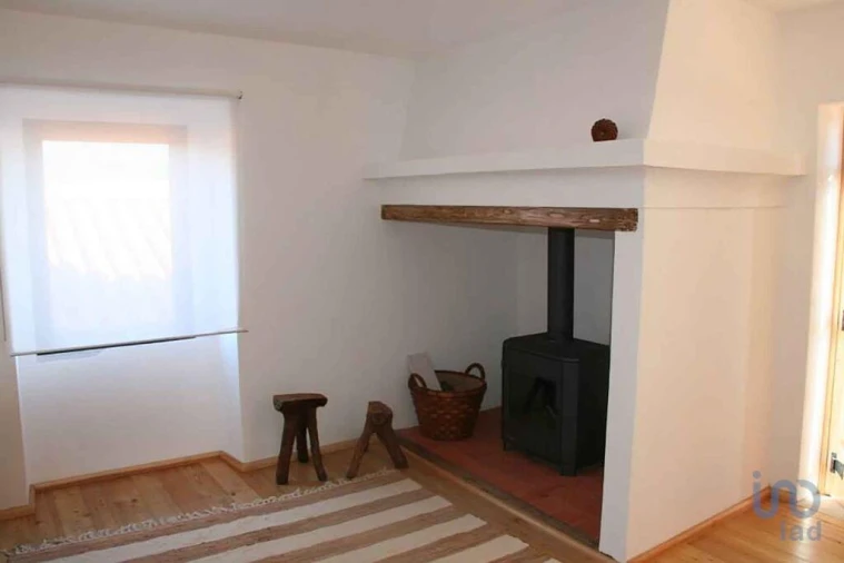 Moradia T5 para Venda em Sé e São Lourenço Foto 6