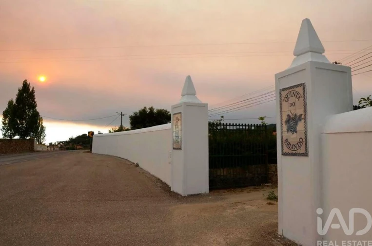 Moradia T5 para Venda em Sé e São Lourenço Foto 21