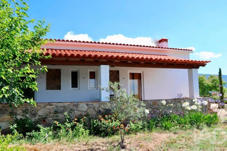 Moradia T5 para Venda em Sé e São Lourenço Foto 25