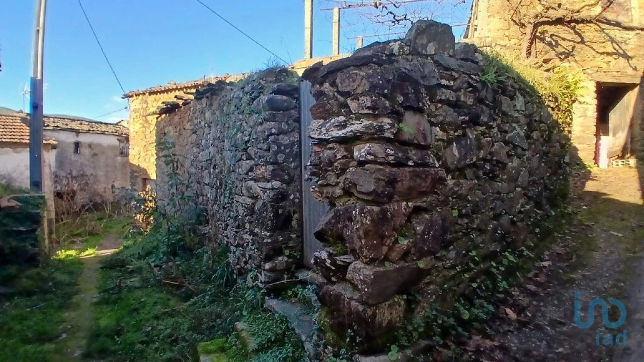Prédio para Venda em Alvares Foto 6