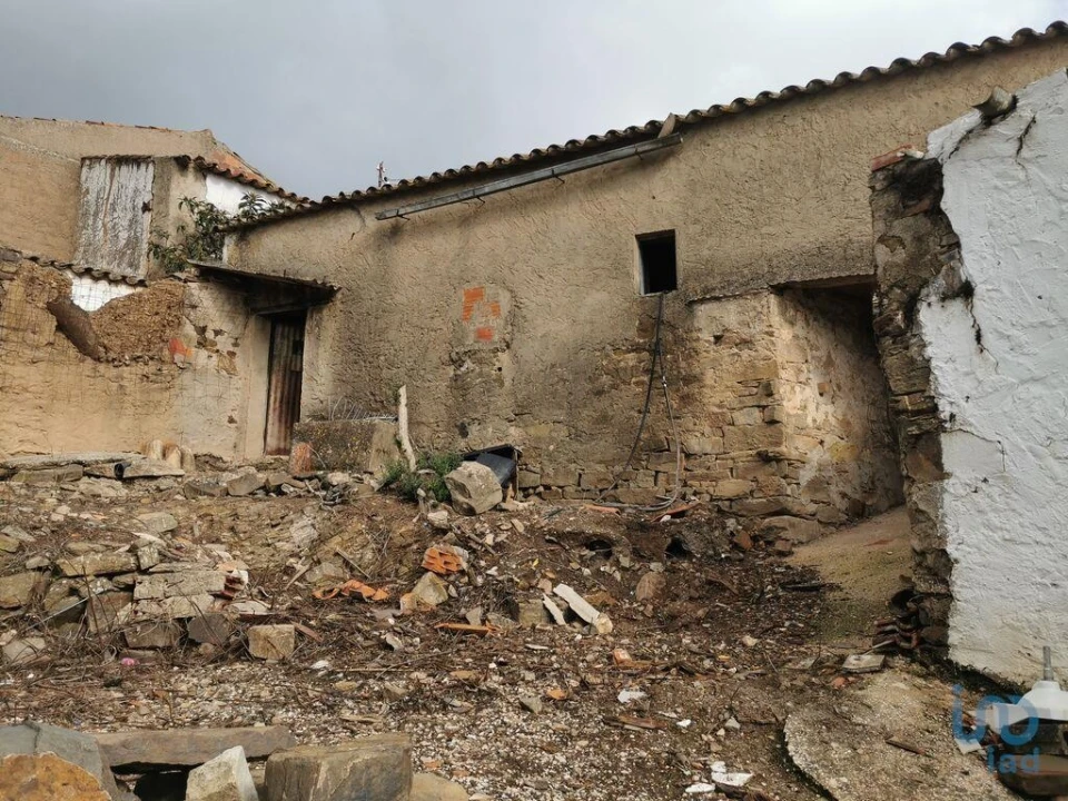 Moradia T2 para Venda em São Marcos da Serra Foto 2