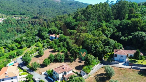 Terreno para Venda em Bárrio e Cepões