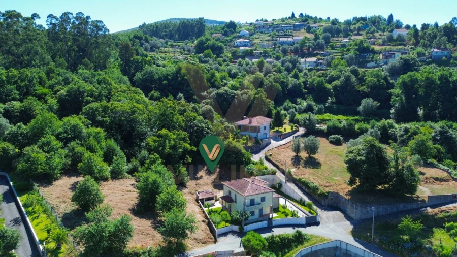 Terreno para Venda em Bárrio e Cepões Foto 7
