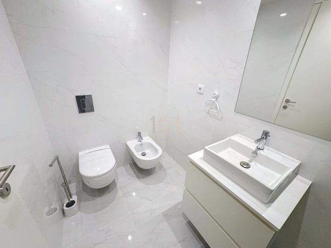 Apartamento T1 para Arrendamento em Santa Marinha Foto 10