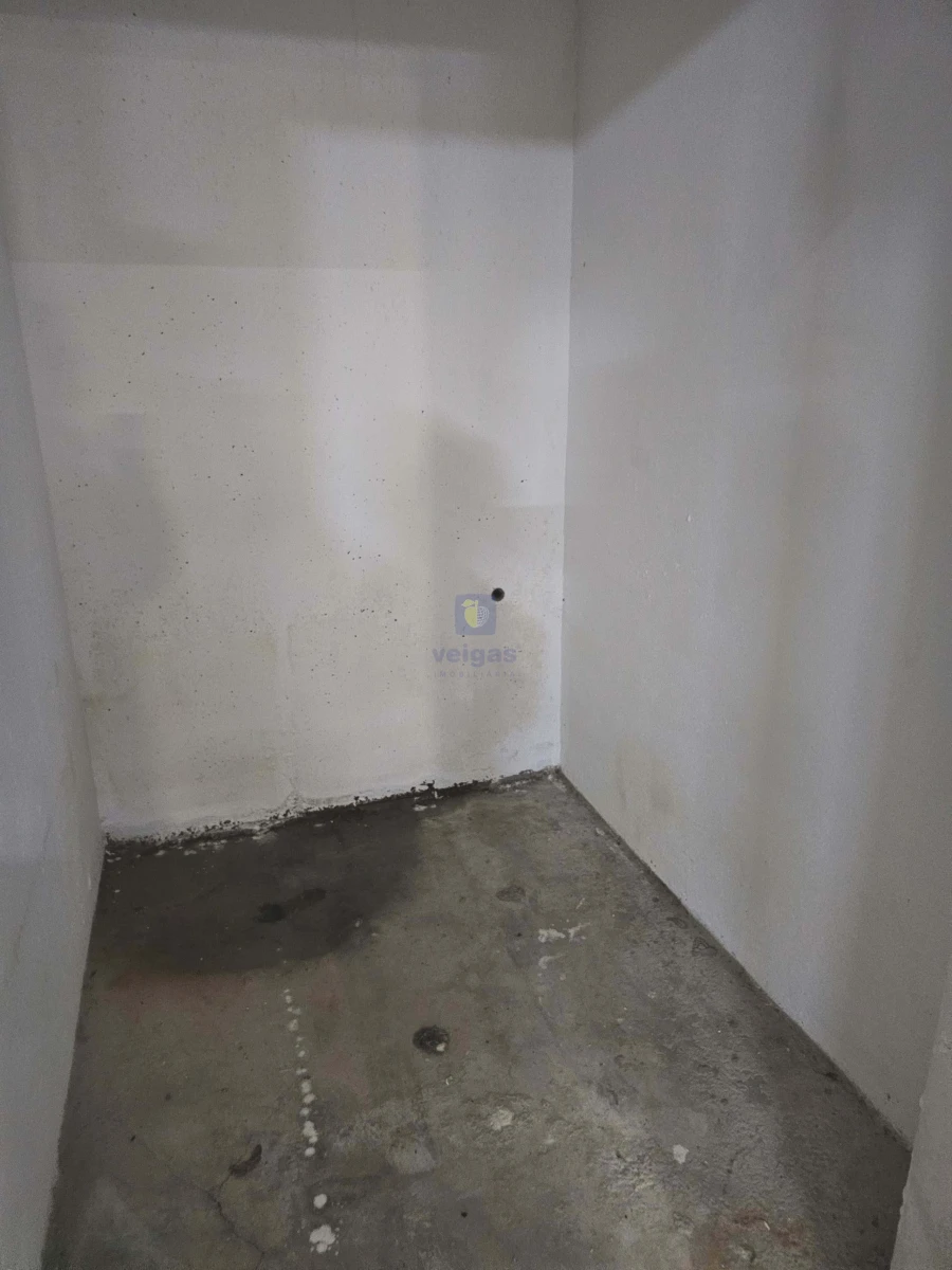 Garagem para Venda em Bombarral e Vale Covo Foto 2
