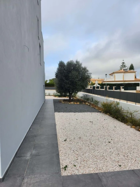 Moradia T3 para Venda em Armação de Pera