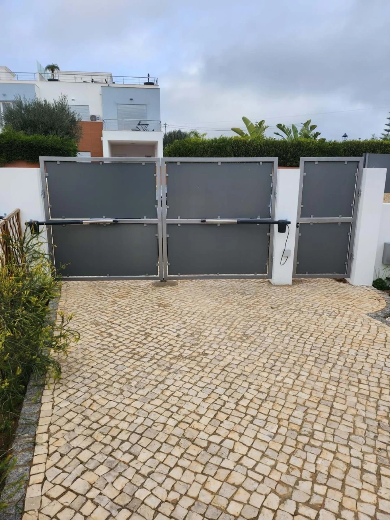 Moradia T3 para Venda em Armação de Pera Foto 5