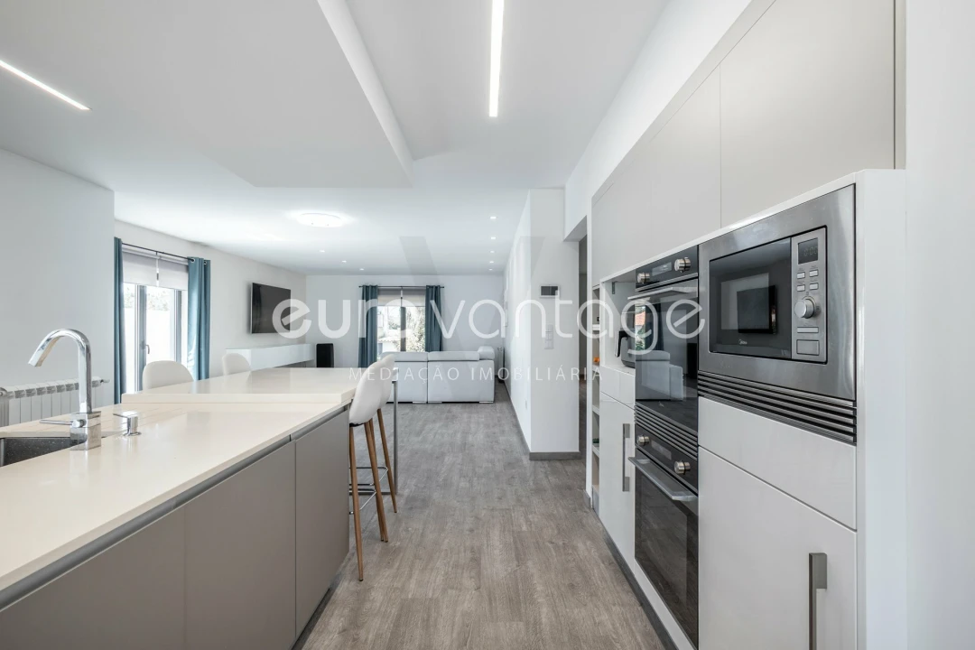 Moradia T5 para Venda em Marinha Grande Foto 15