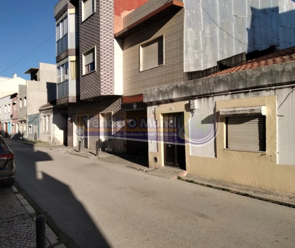 Moradia T2 para Venda em Alhandra, São João dos Montes e Calhandriz Foto 2