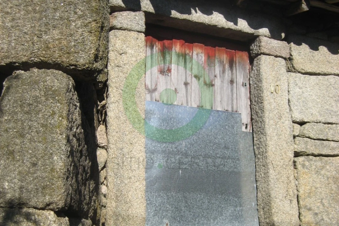 Quinta T0 para Venda em Amedo e Zedes Foto 3