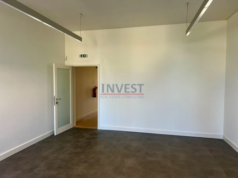 Escritório para Arrendamento em Cedofeita, Santo Ildefonso, Sé, Miragaia, São Nicolau e Vitória Foto 12