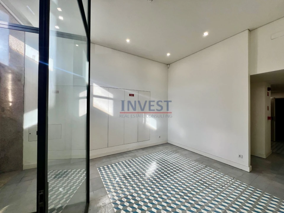 Escritório para Arrendamento em Cedofeita, Santo Ildefonso, Sé, Miragaia, São Nicolau e Vitória Foto 2