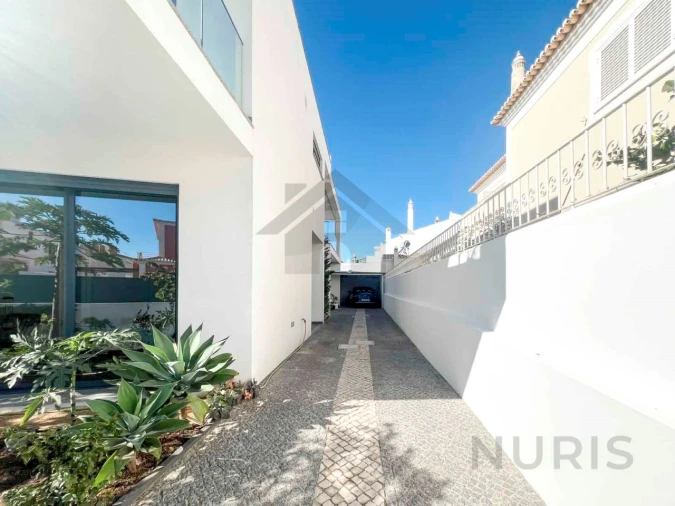 Moradia T4 para Venda em Portimão Foto 33