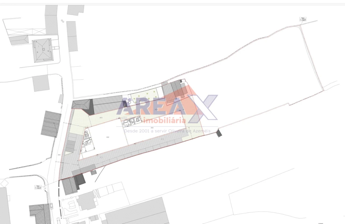 Terreno Comércio / Armazém para Venda em Vila de Cucujães Foto 2