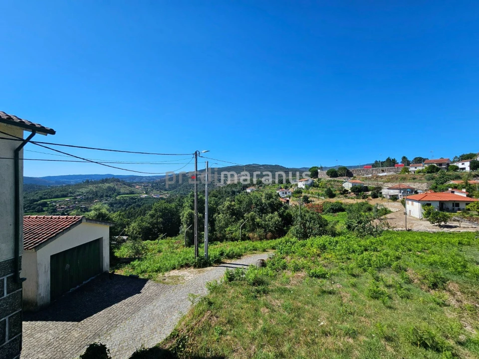 Moradia T4 para Venda em Fridão Foto 16