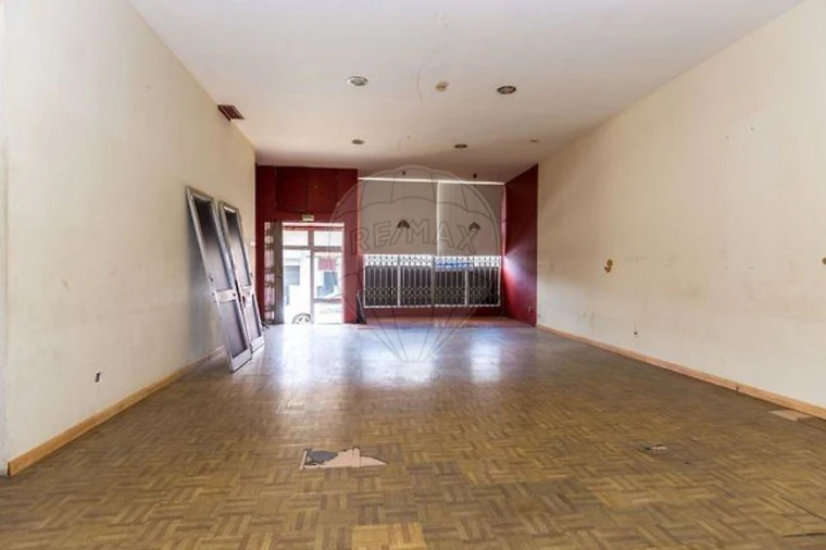 Loja para Venda em Custóias, Leça do Balio e Guifões Foto 2