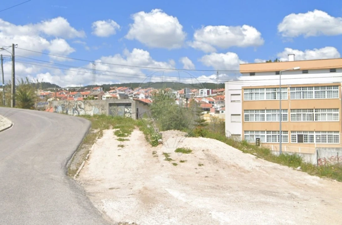 Terreno para Venda em Alverca do Ribatejo e Sobralinho Foto 9