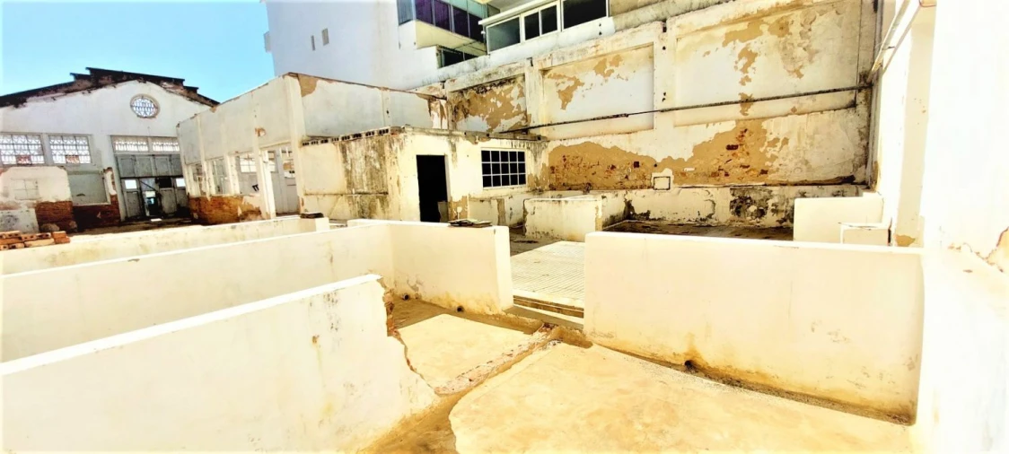 Armazém para Venda em Portimão Foto 11