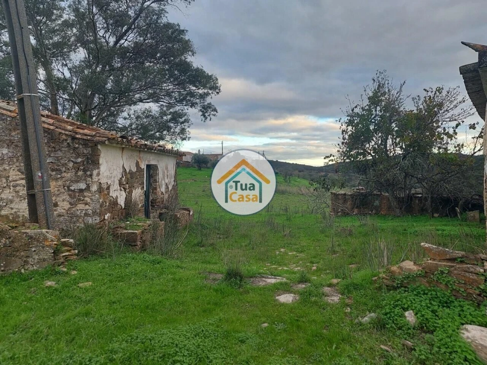 Moradia T4 para Venda em Cachopo Foto 13