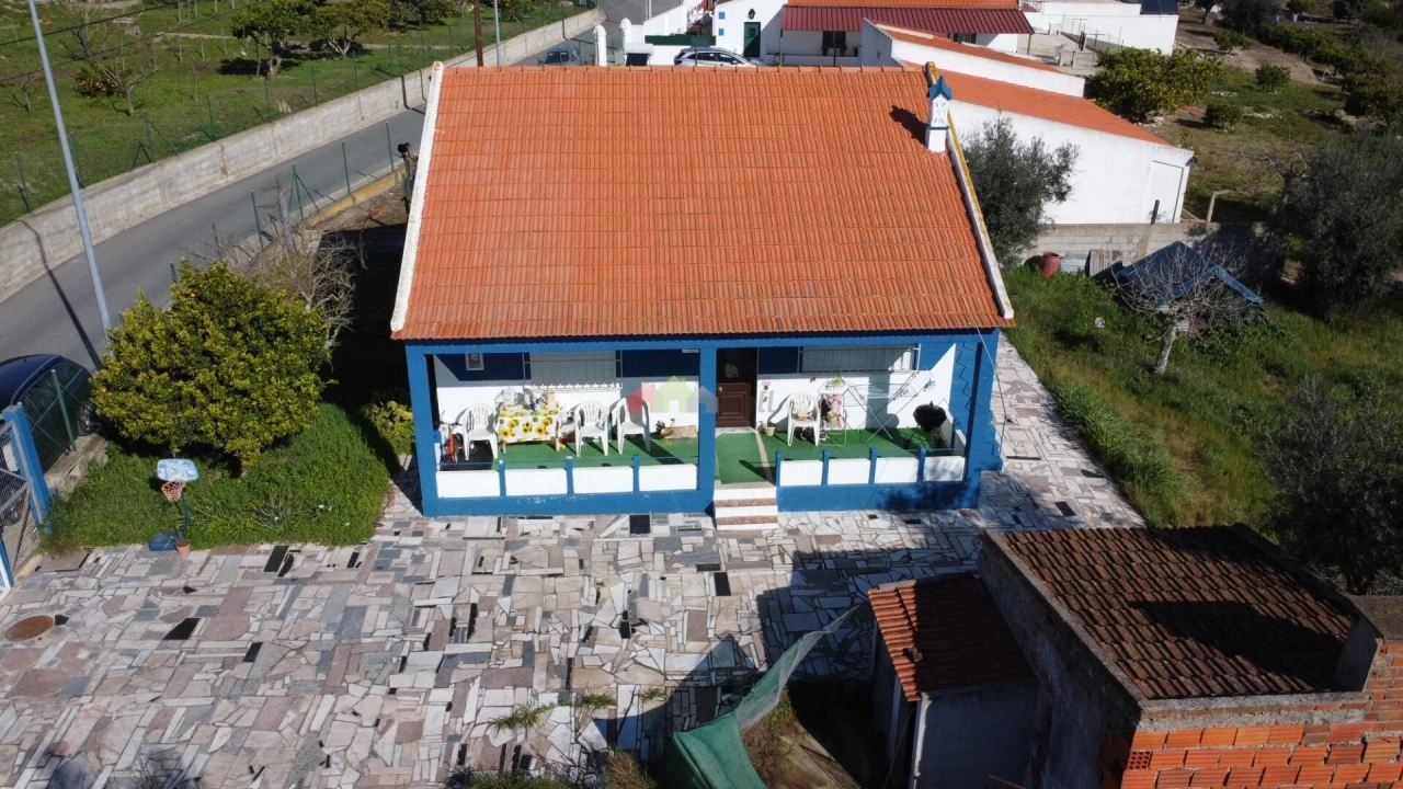 Quinta T2 para Venda em Santa Maria do Castelo e Santiago e Santa Susana Foto 6