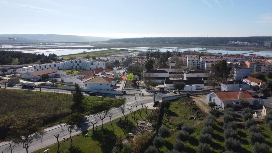 Quinta T2 para Venda em Santa Maria do Castelo e Santiago e Santa Susana Foto 50