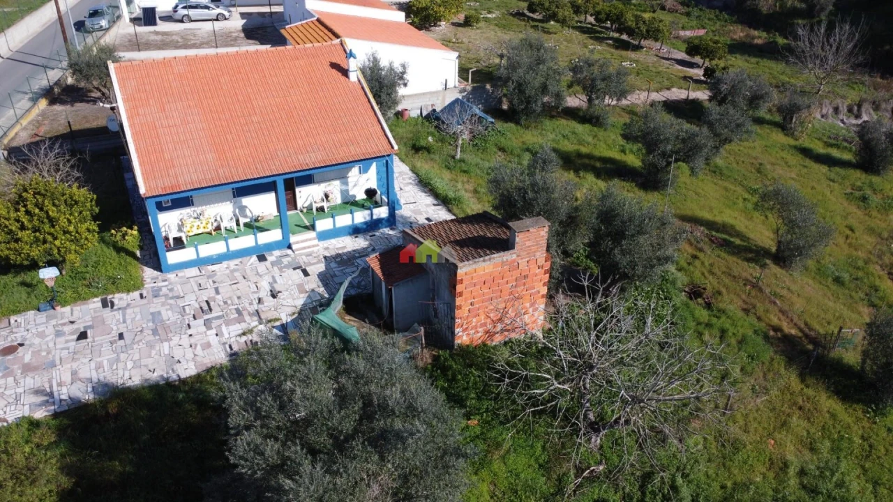 Quinta T2 para Venda em Santa Maria do Castelo e Santiago e Santa Susana Foto 2