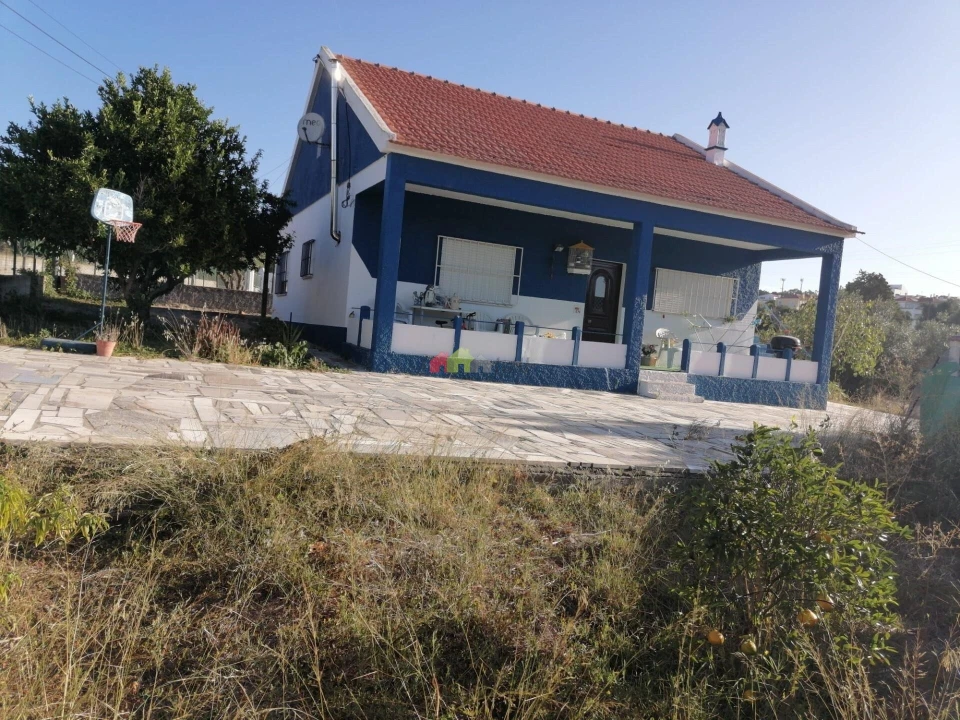 Quinta T2 para Venda em Santa Maria do Castelo e Santiago e Santa Susana Foto 12