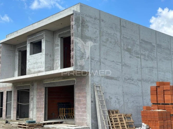 Moradia T3 para Venda em Figueiró (Santiago e Santa Cristina) Foto 2