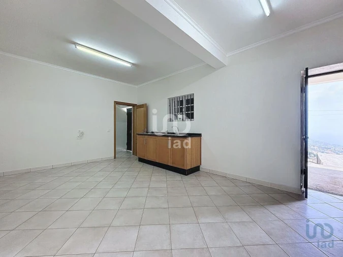 Moradia T4 para Venda em Santo Antonio Foto 4