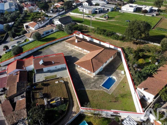 Moradia T5 para Venda em Regueira de Pontes Foto 27