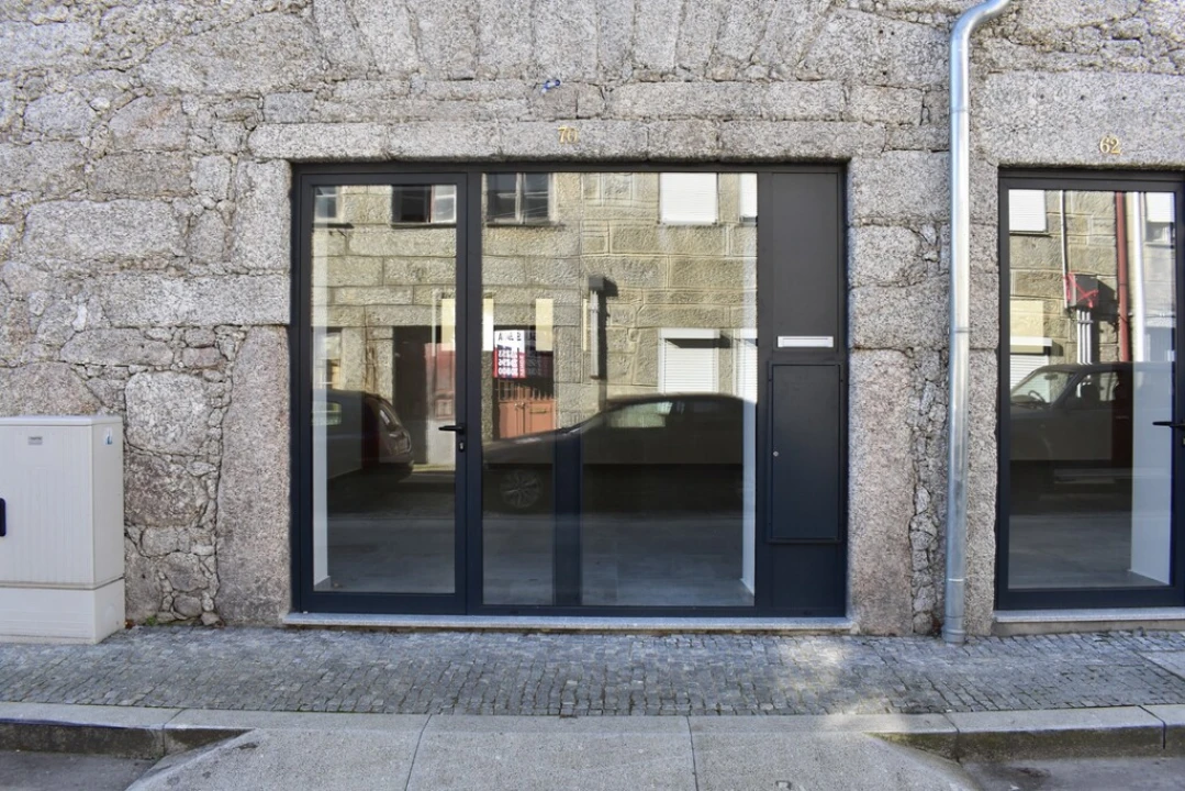 Loja para Arrendamento em Vieira do Minho Foto 1