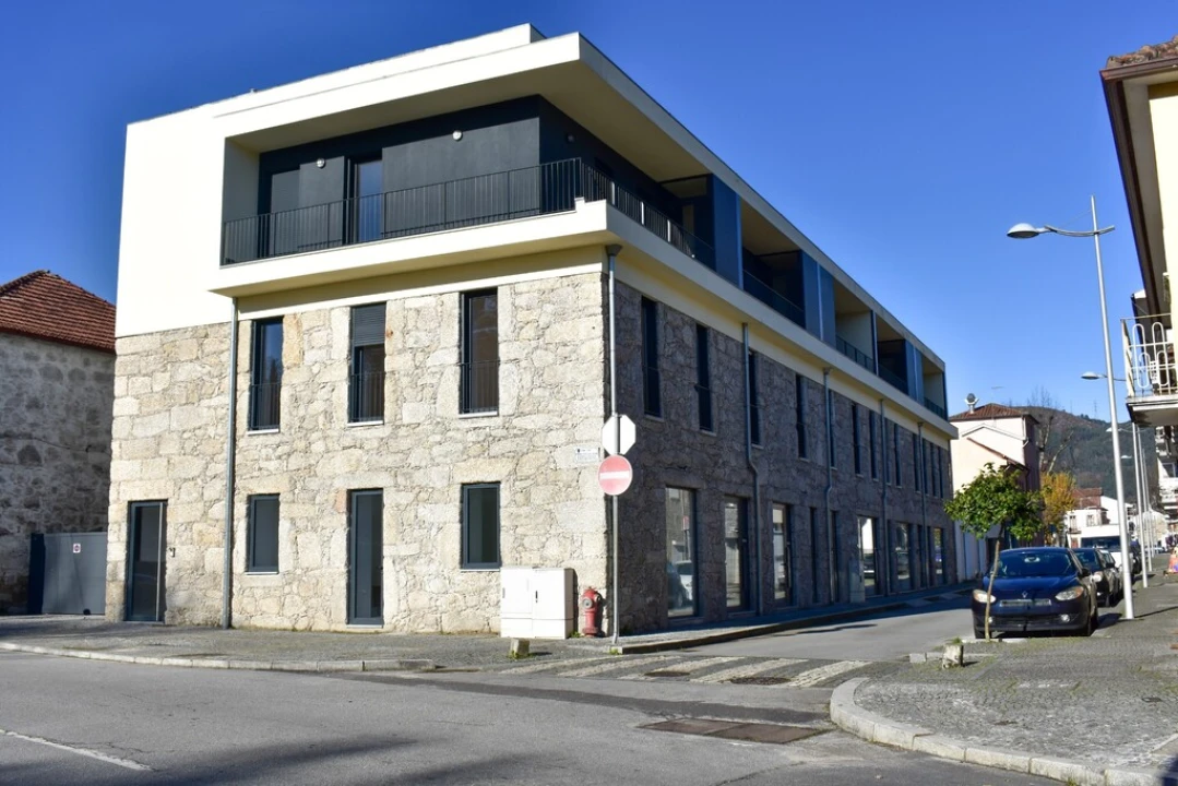 Loja para Arrendamento em Vieira do Minho Foto 8