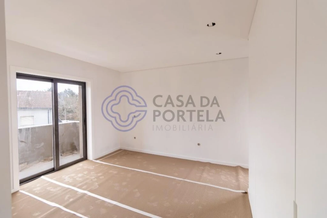 Apartamento T3 para Venda em Foz do Sousa e Covelo Foto 27